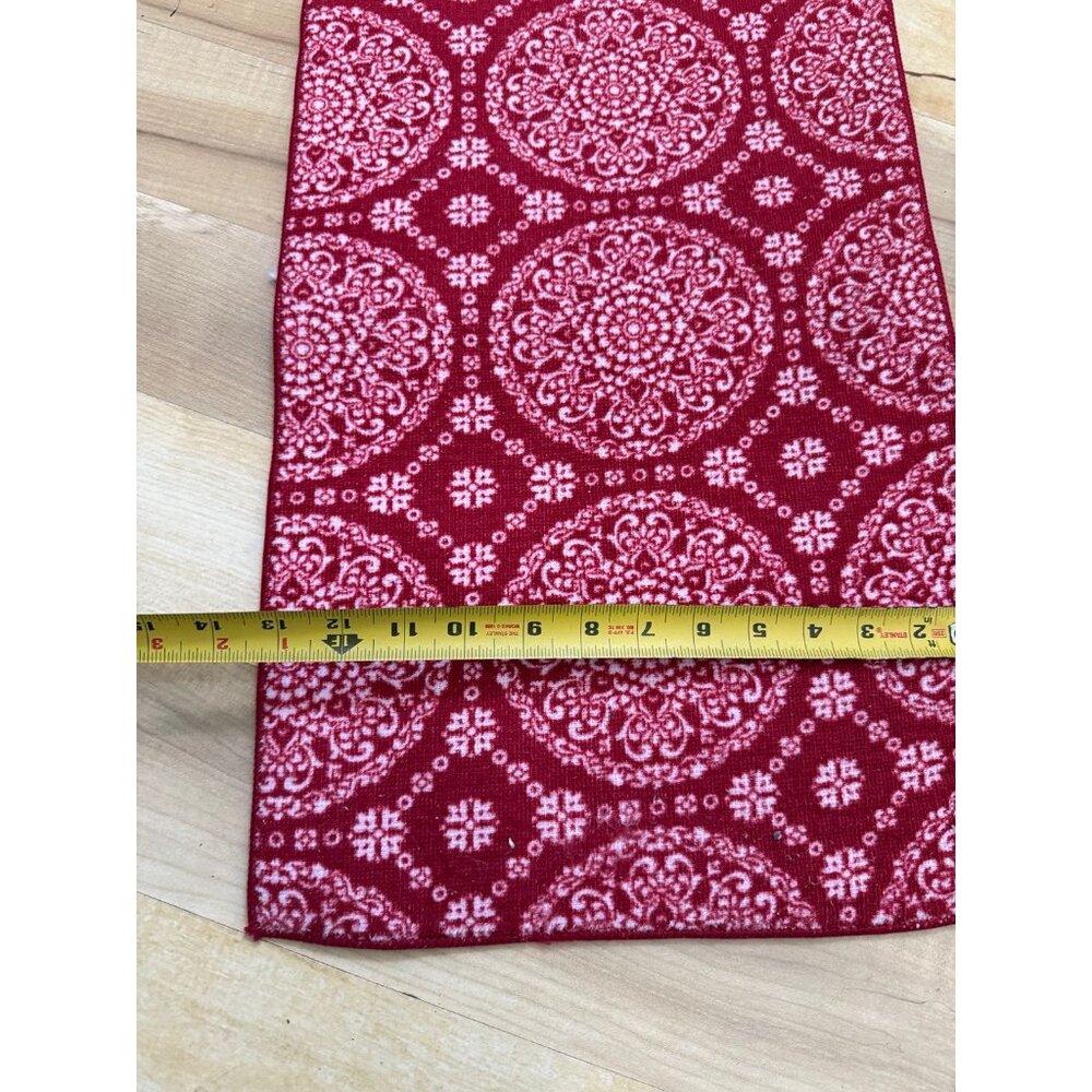 Red circle pattern floor mat - Picture 3 of 7